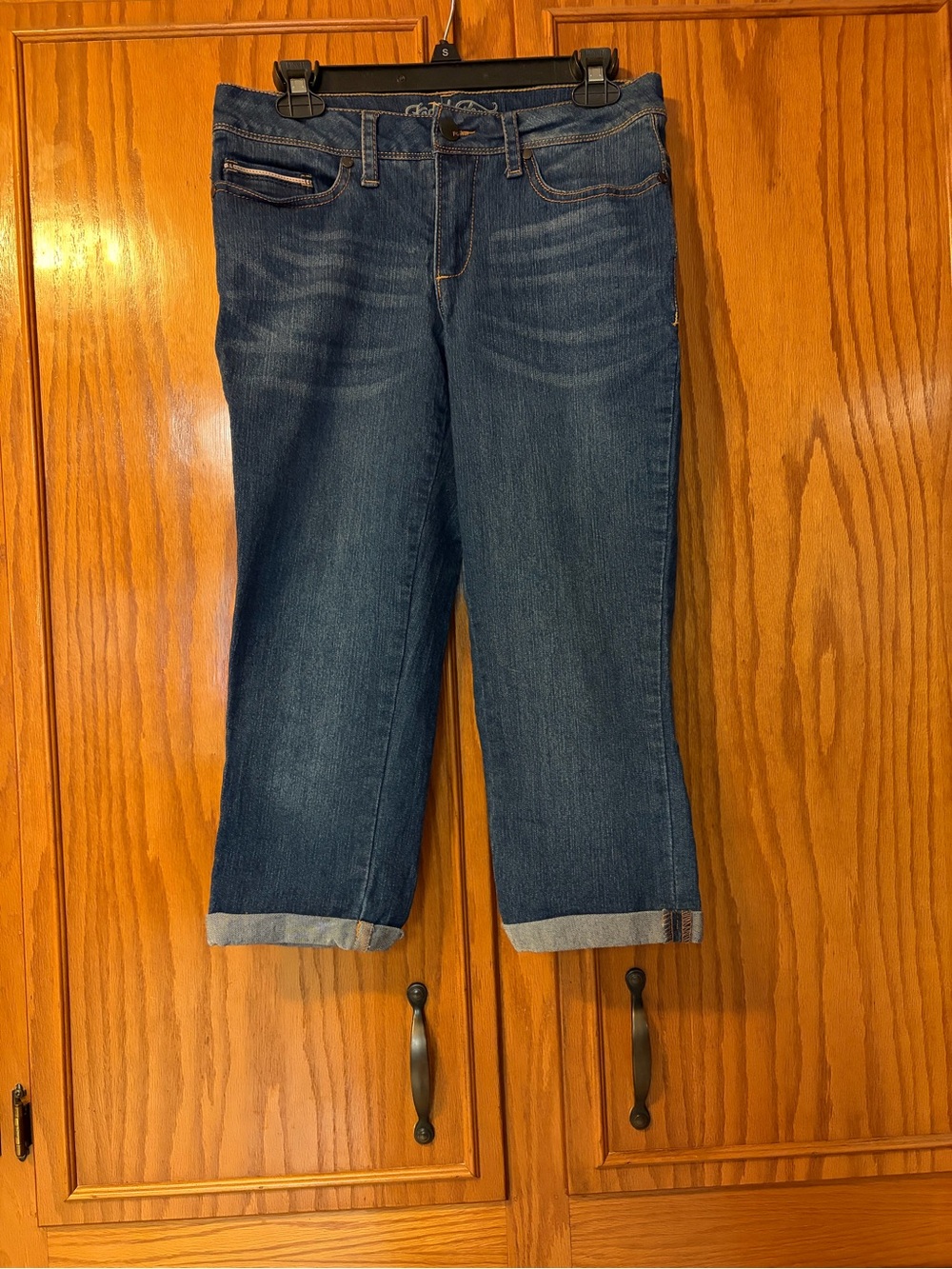Faded Glory stretch denim capris size 6